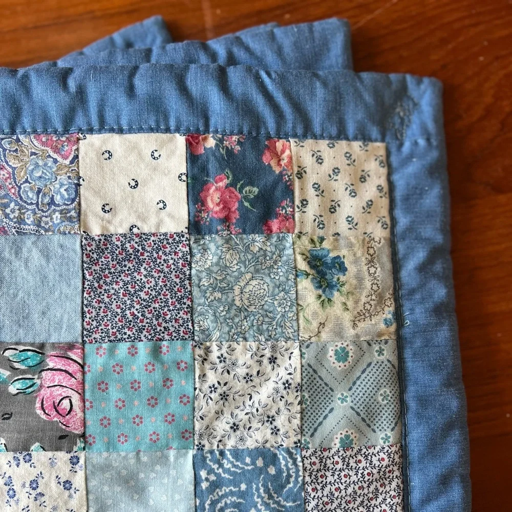 Set of 4 Vintage Quilted Patchwork Placemats Floral Cottagecore Farmhouse